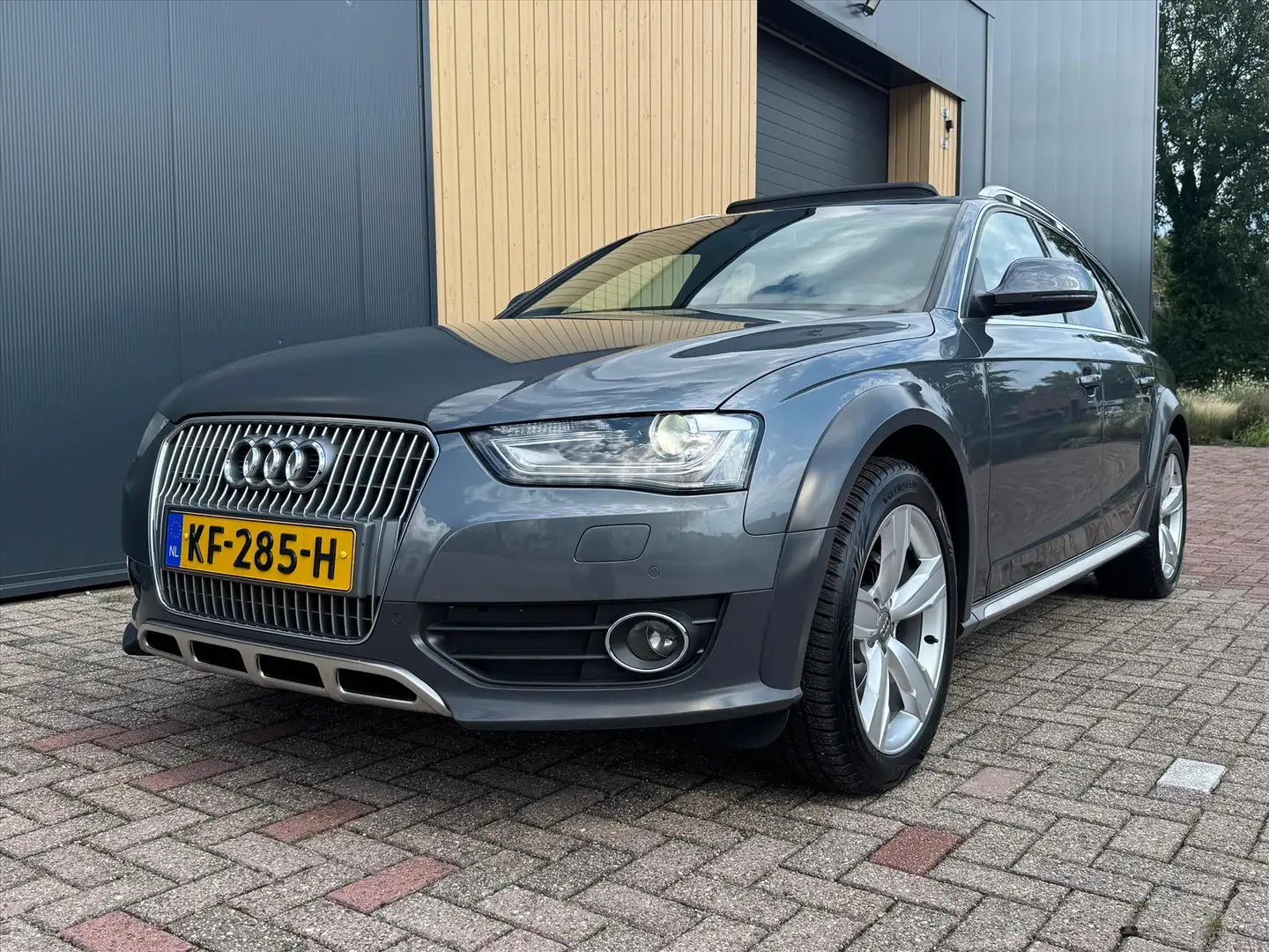 Audi A4 allroad 2.0 TDI 190pk quattro S tronic | Pano | Cruise | S Gris - 1