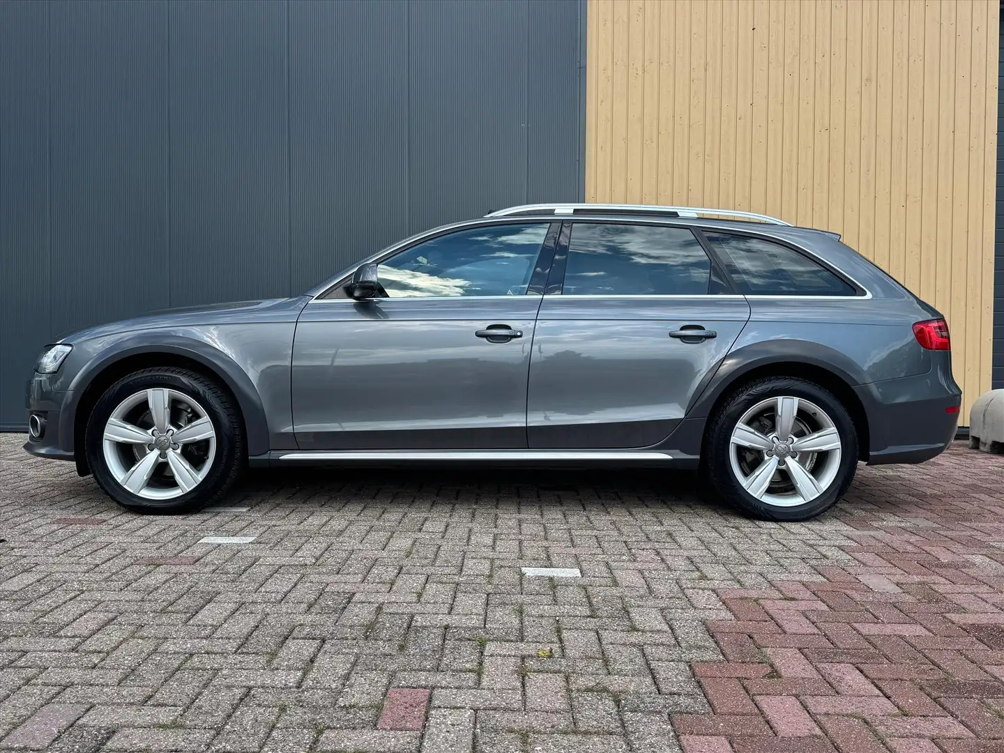 Audi A4 allroad 2.0 TDI 190pk quattro S tronic | Pano | Cruise | S Gris - 2