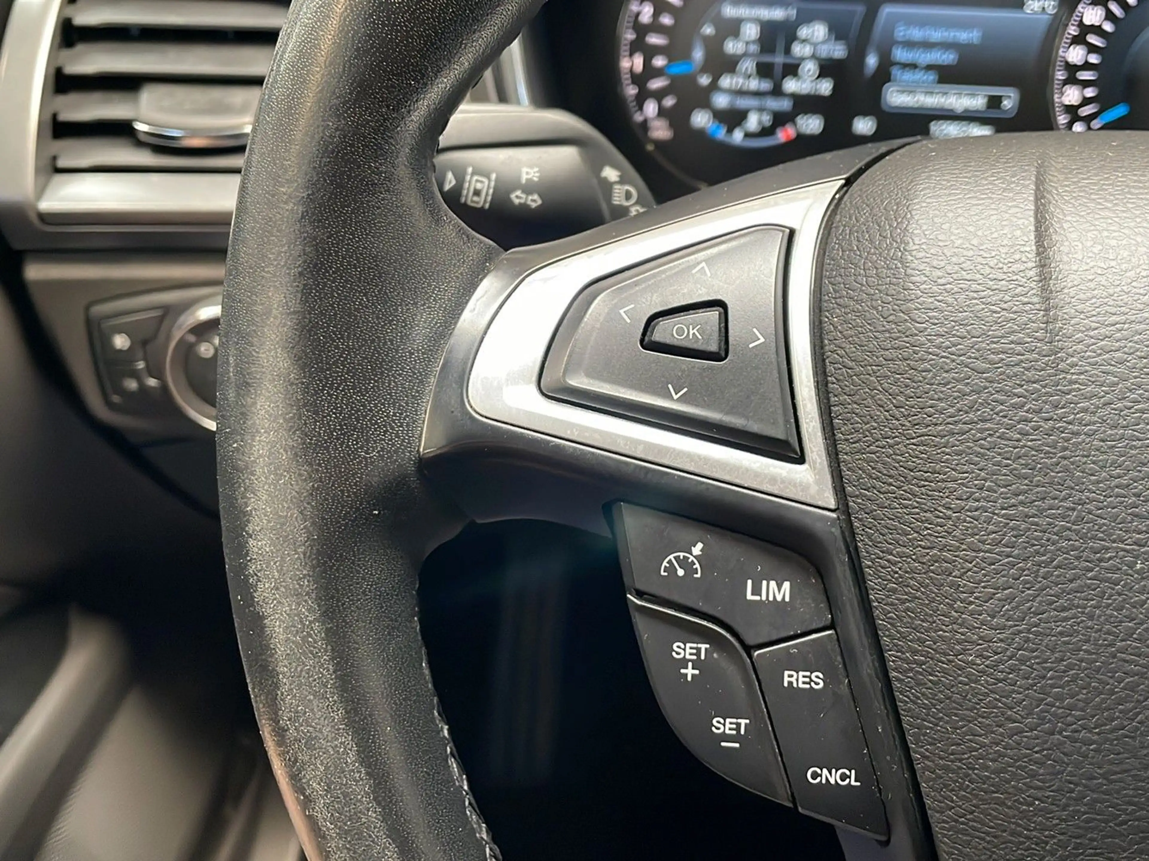 Ford Mondeo Turnier LED/Temp/Pano/SHZ/SHZ hinten — photo 15