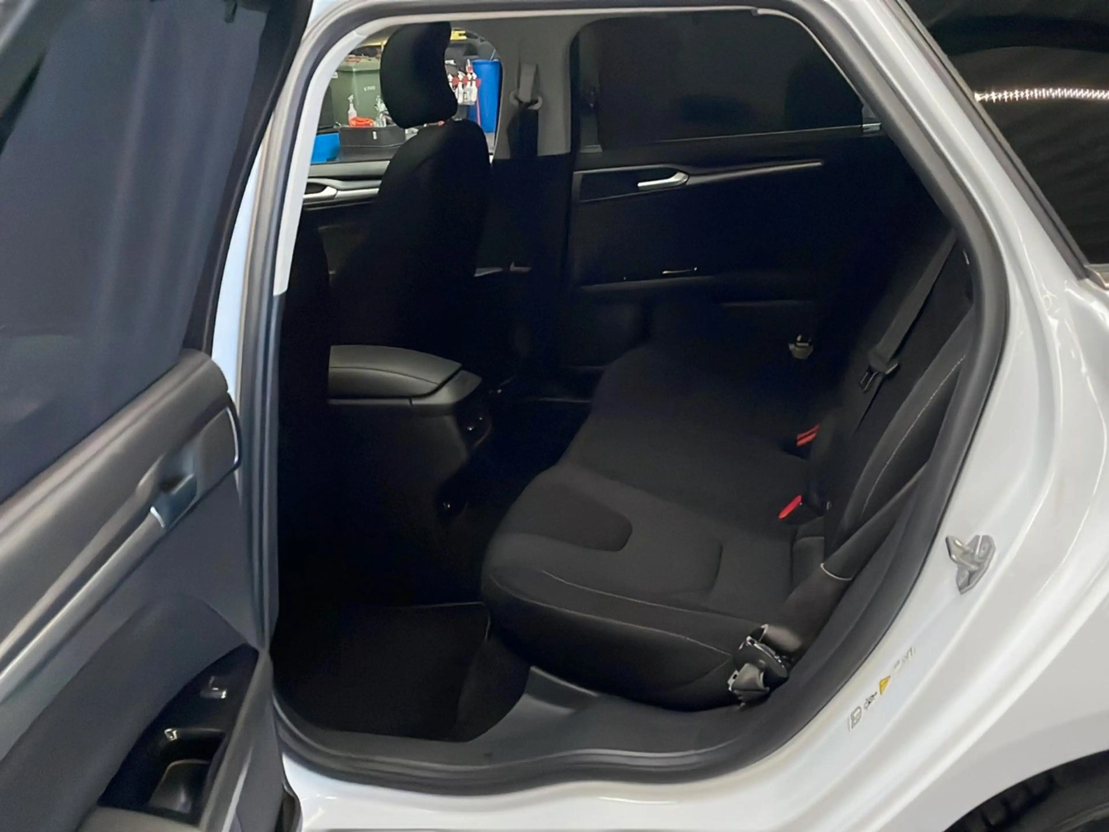 Ford Mondeo Turnier LED/Temp/Pano/SHZ/SHZ hinten — photo 10