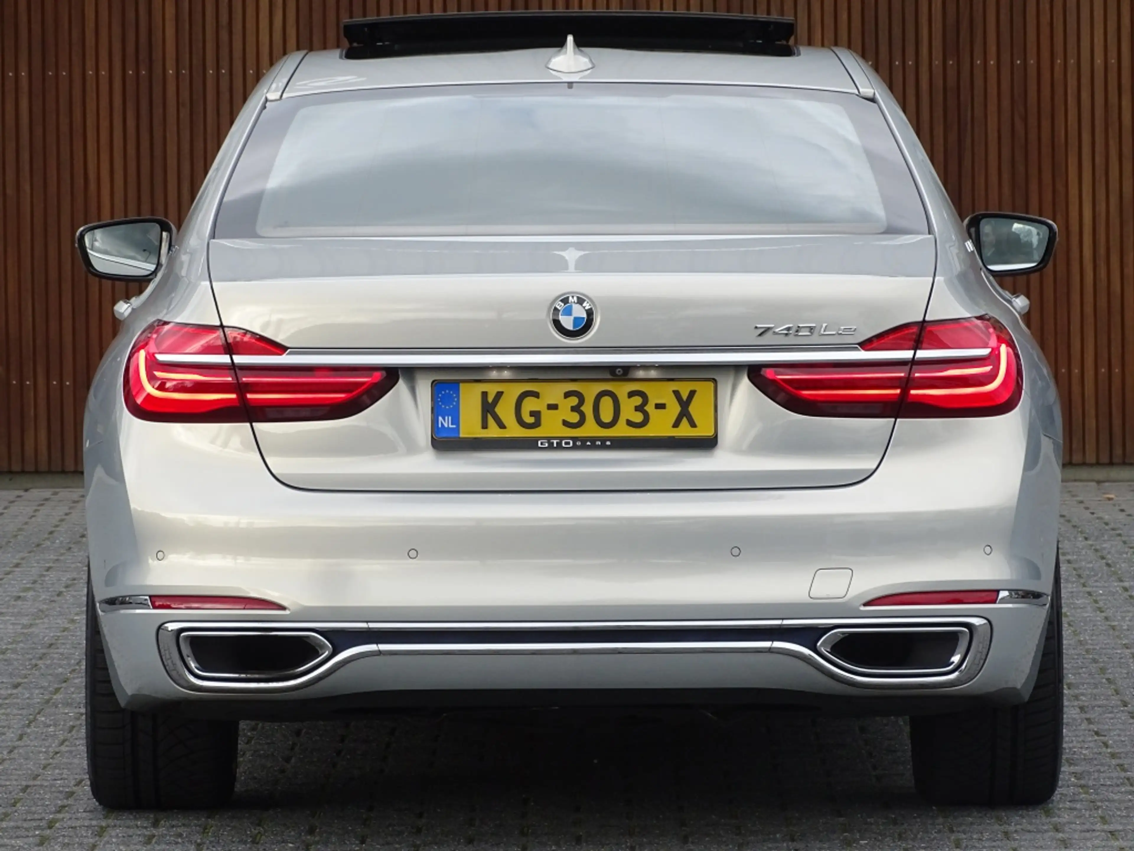 BMW 740 7-serie 740e Lang 326PK / VIP / Bowers & Wilkins / — photo 10