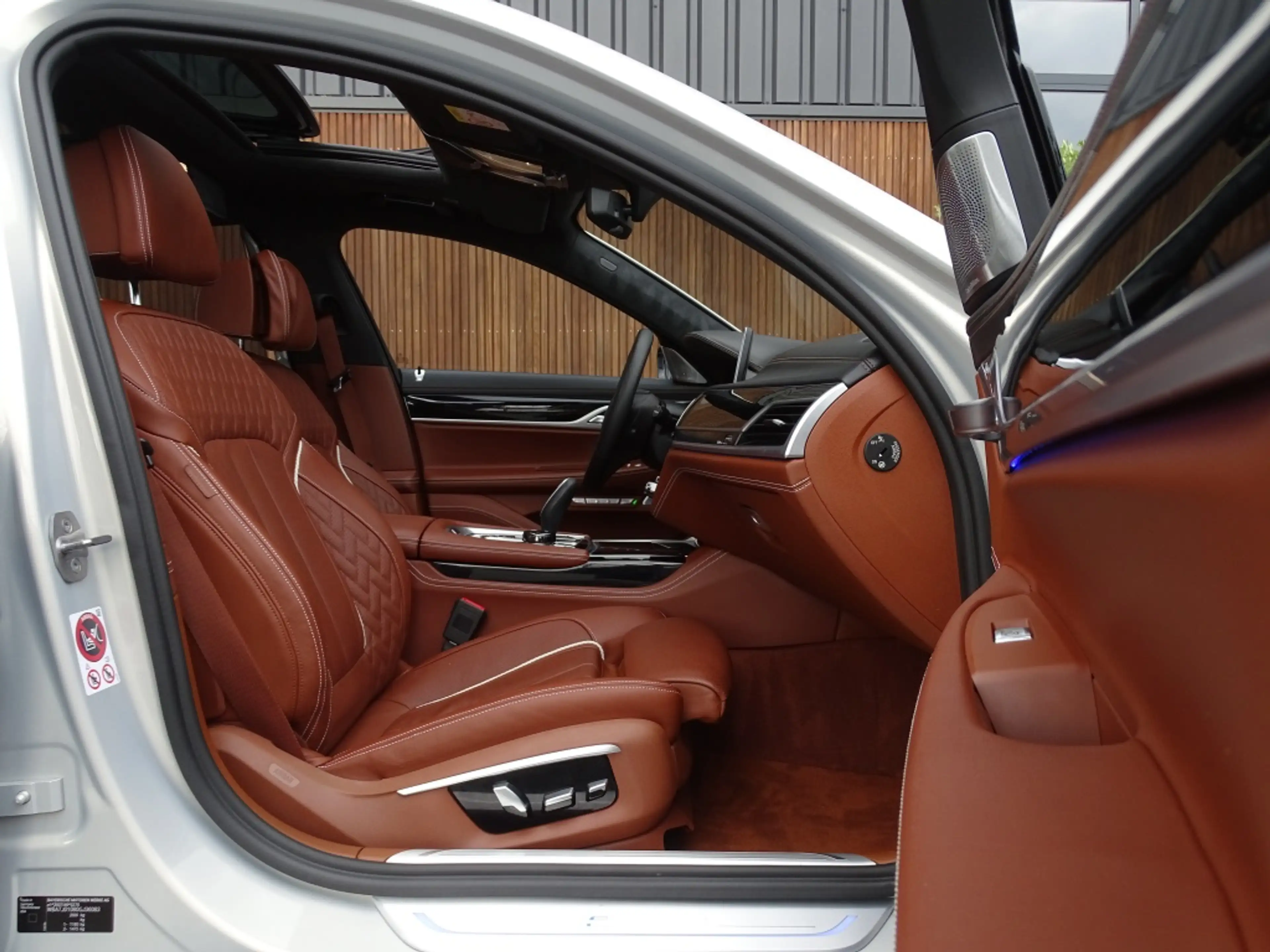 BMW 740 7-serie 740e Lang 326PK / VIP / Bowers & Wilkins / — photo 13