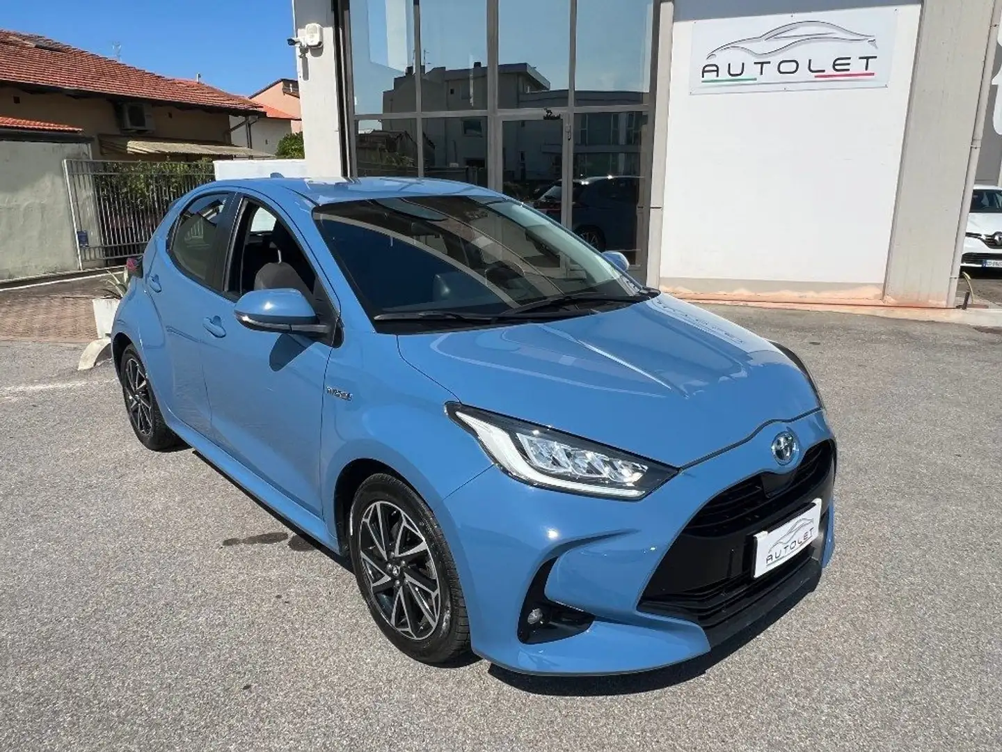 Toyota Yaris 1.5 Hybrid 5 porte Lounge - PER NEOPATENTATO - Blu/Azzurro - 1