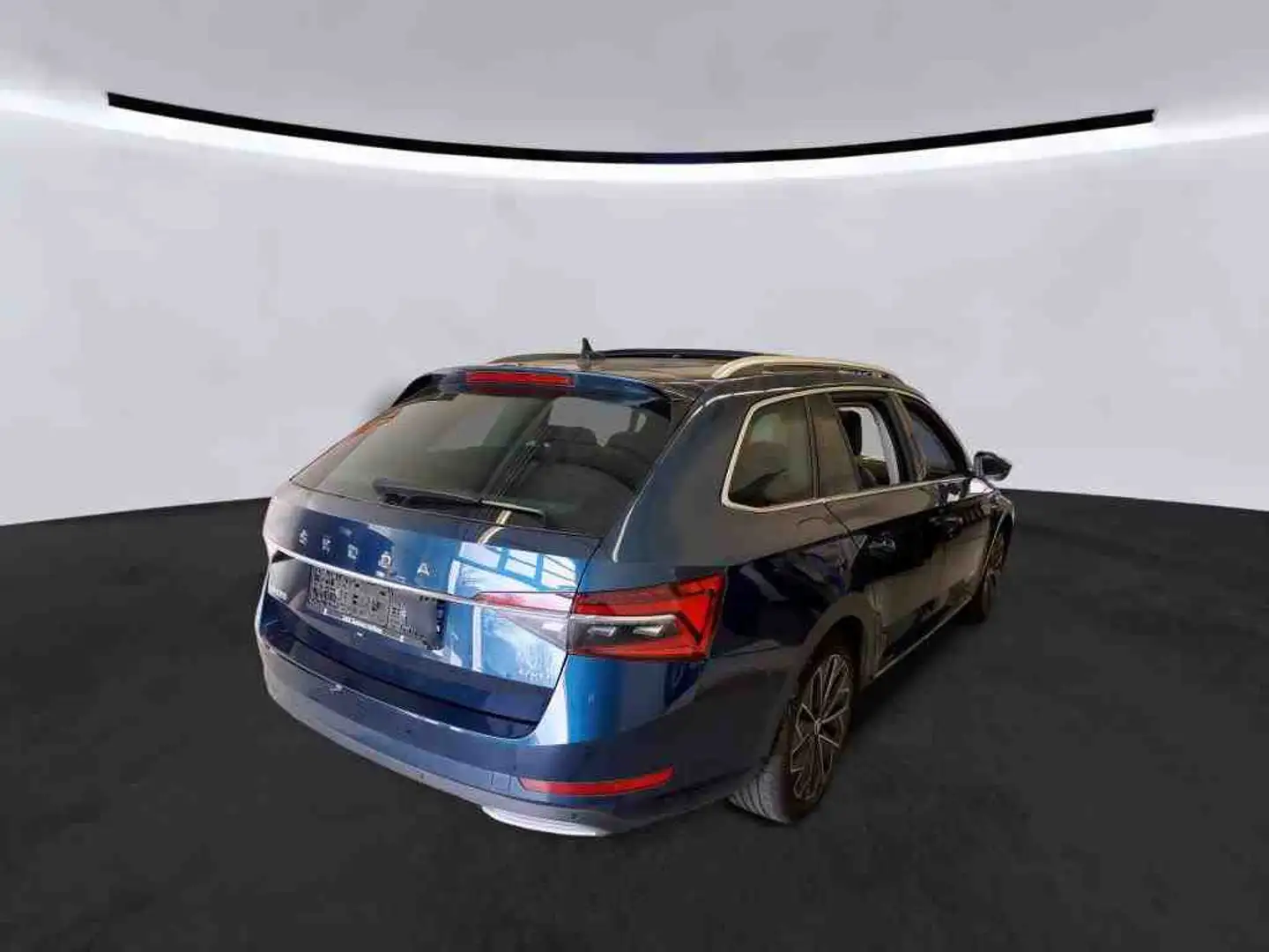 Skoda Superb Combi L&K 2.0 TDI 4x4*NAVI*PANO*AHK*STDHZ Blau - 2
