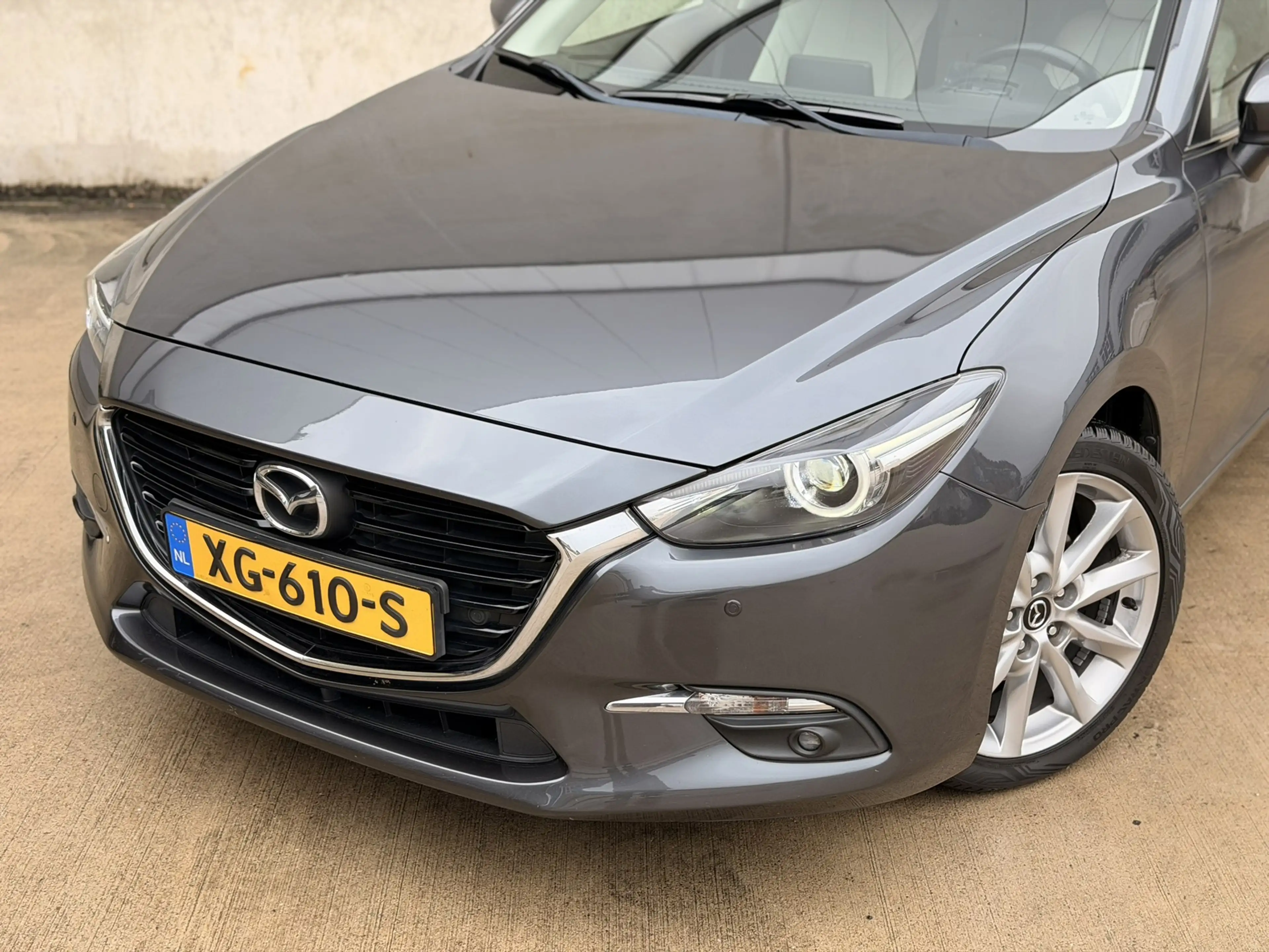 Mazda 3 Sedan 2.0 SkyActiv-G Leder HUD 18' Camera Keyless — photo 2