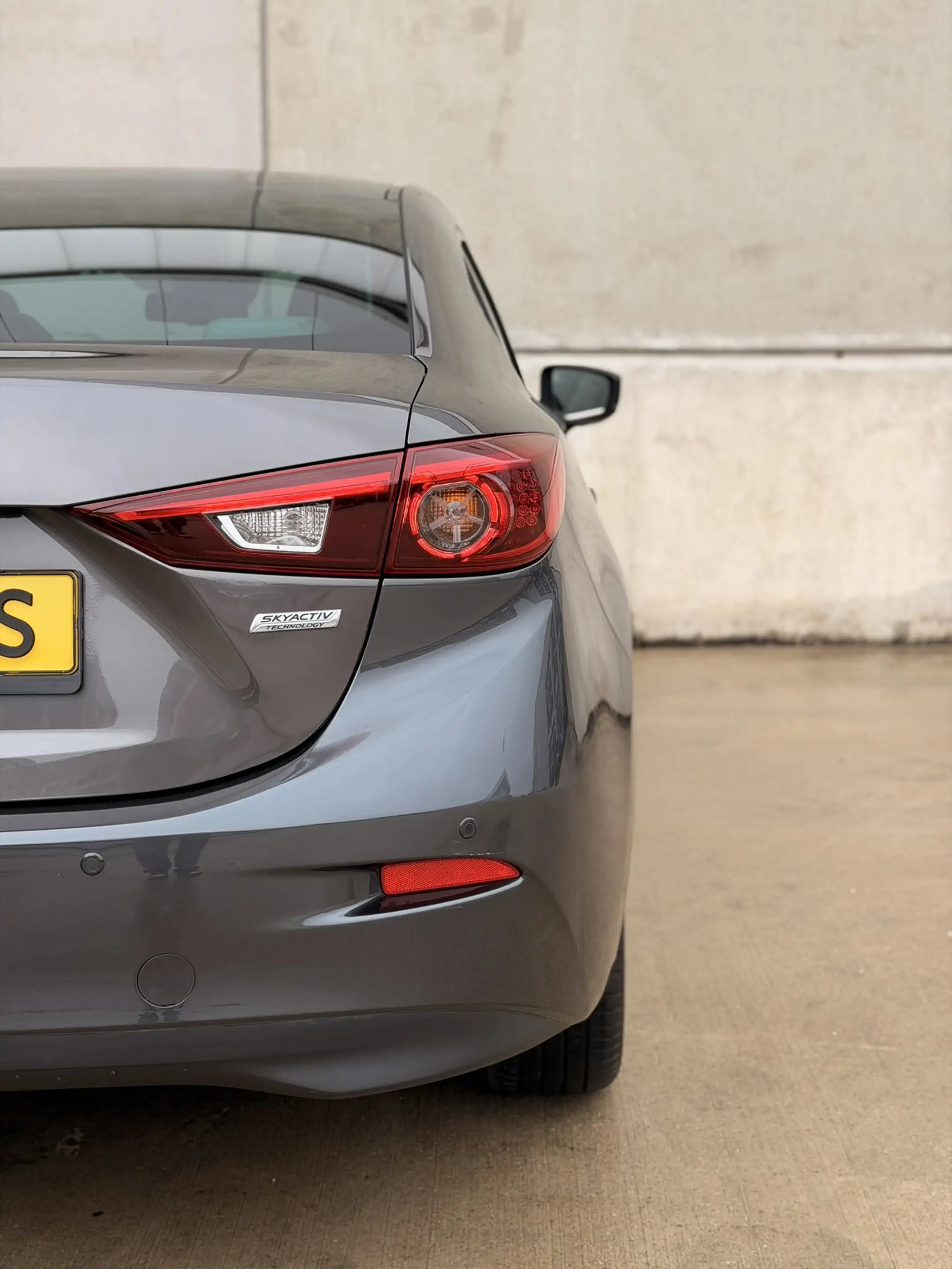 Mazda 3 Sedan 2.0 SkyActiv-G Leder HUD 18' Camera Keyless — photo 30