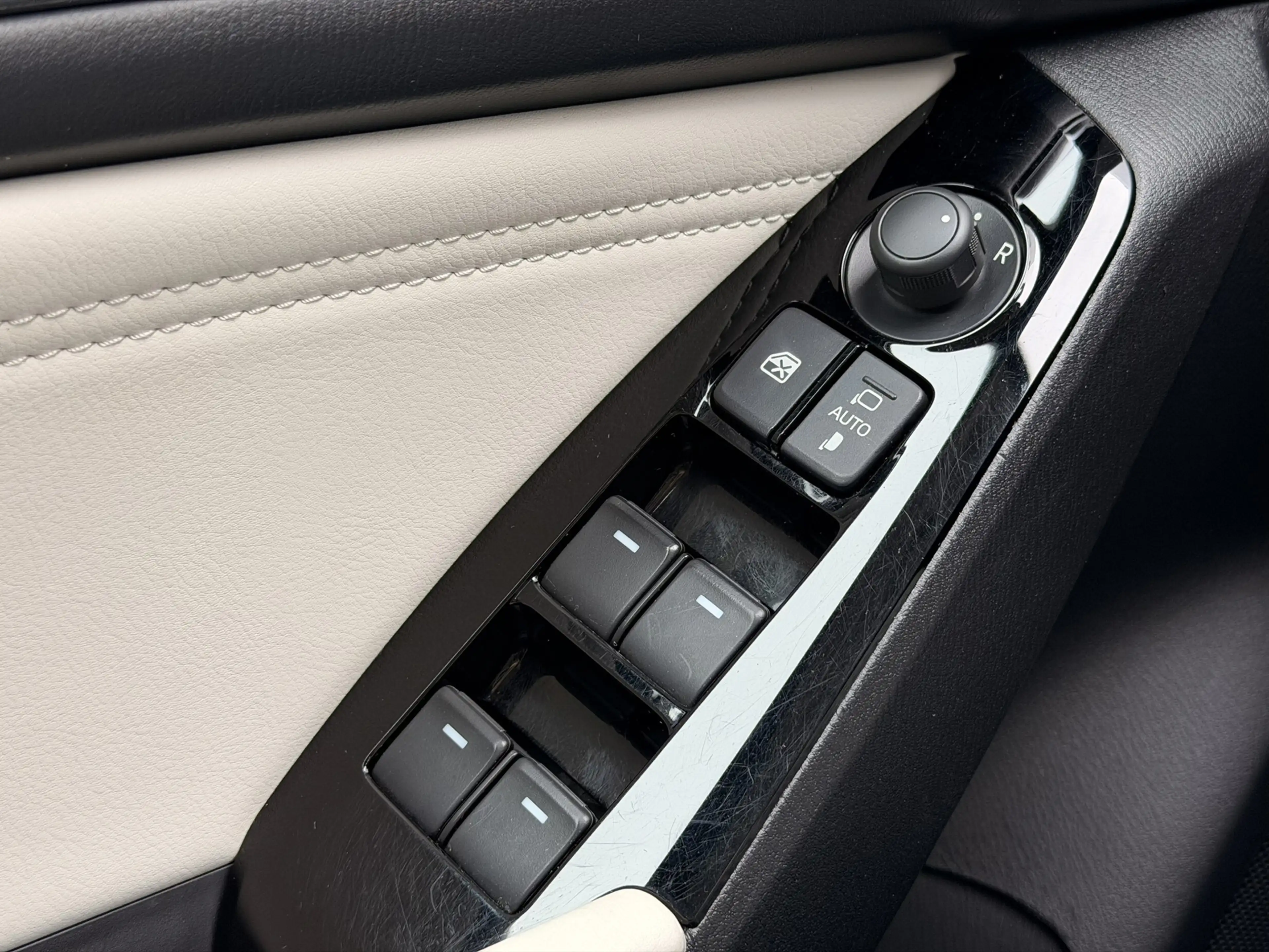 Mazda 3 Sedan 2.0 SkyActiv-G Leder HUD 18' Camera Keyless — photo 16