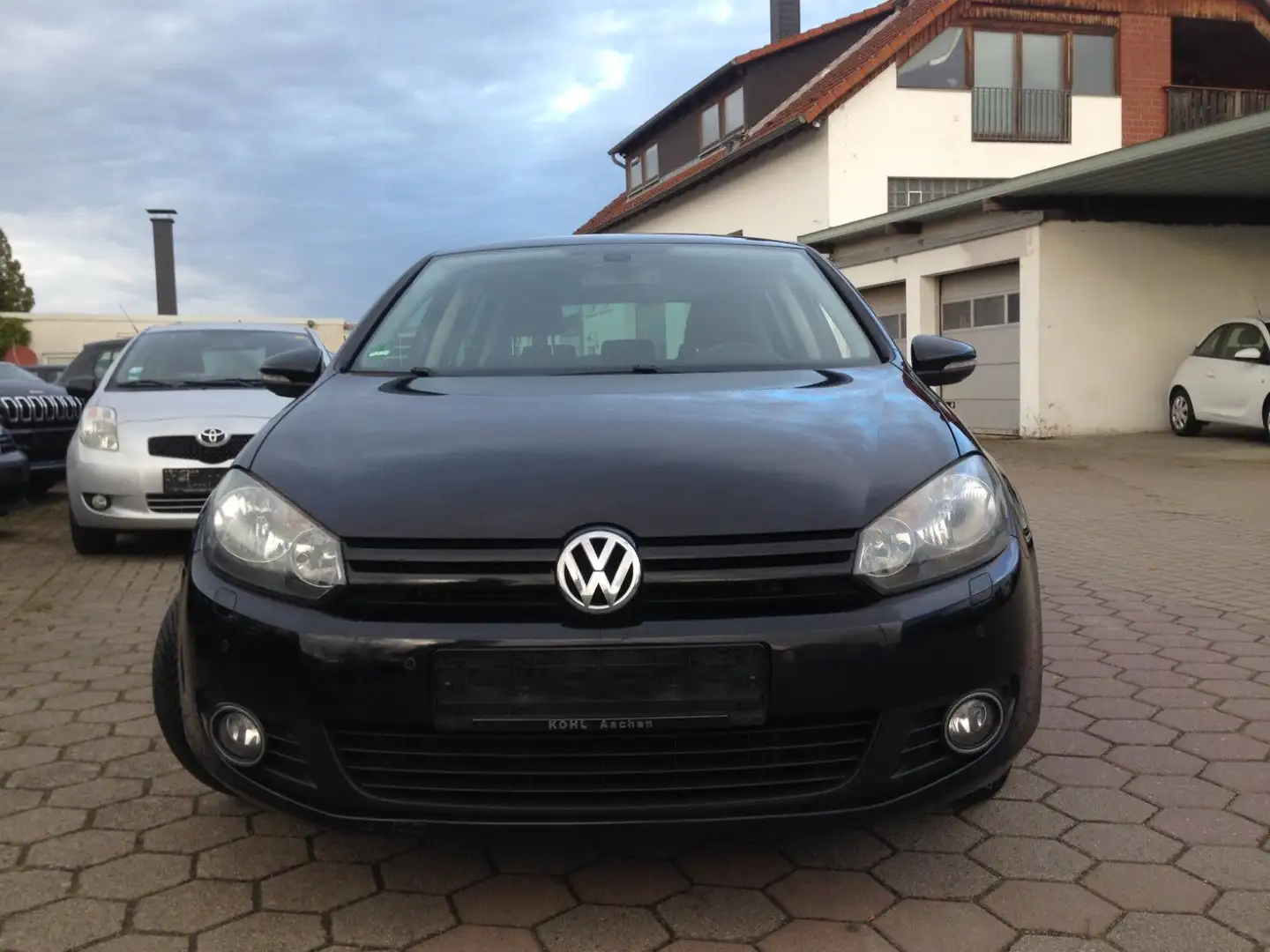 Volkswagen Golf VI Match Tüv Neu auf Kundenwunsch Schwarz - 2