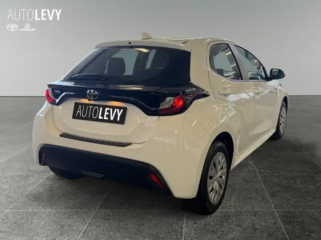 Toyota Yaris view 6