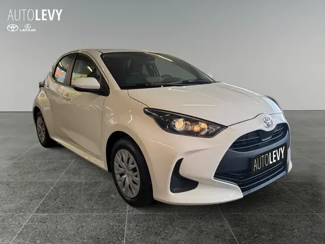 Toyota Yaris view 8
