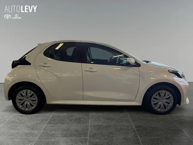 Toyota Yaris view 7
