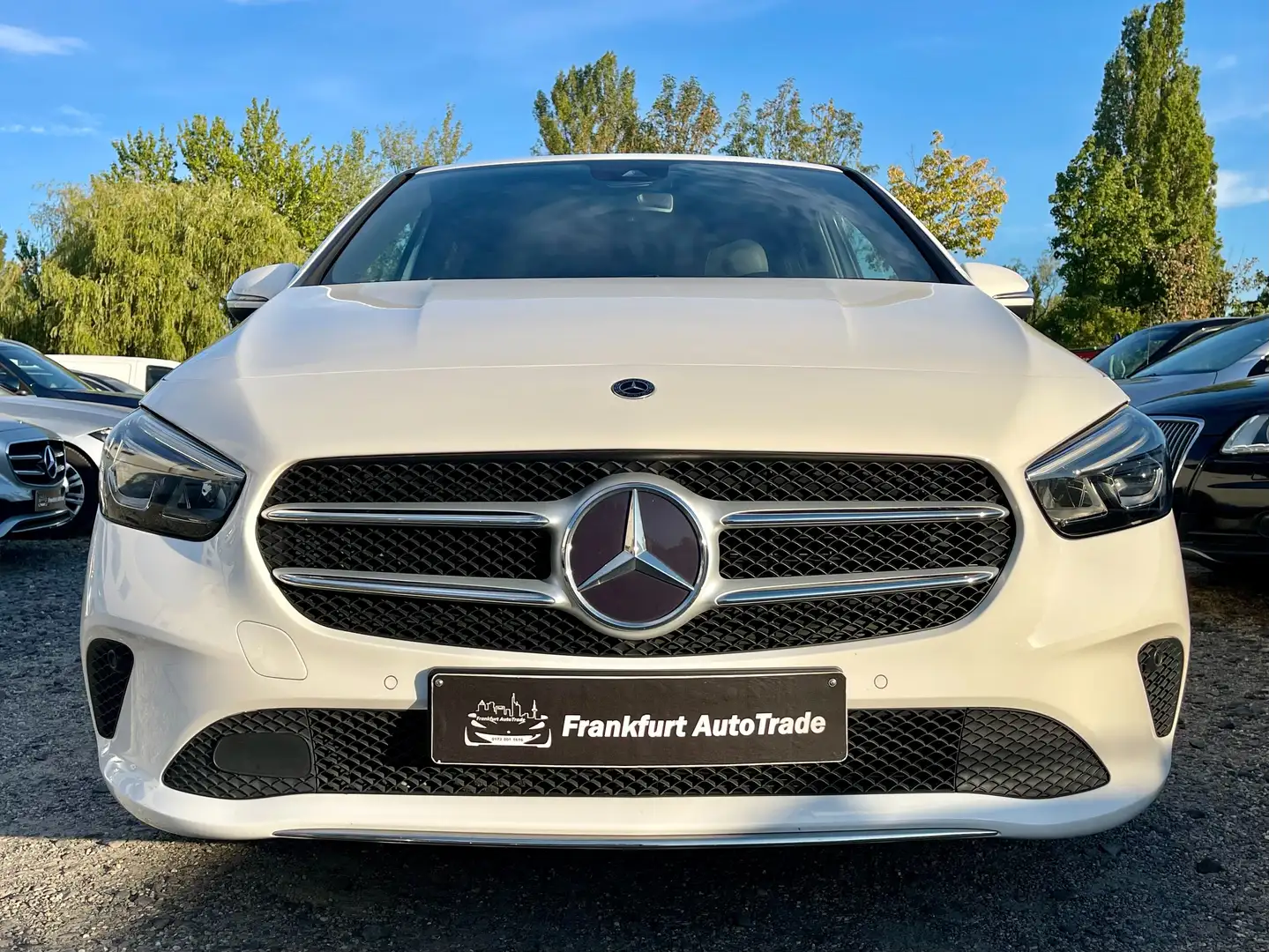 Mercedes-Benz B 180 B180 D*1-HAND*LED*TOUCHPAD*PDC*NAVI* PARK ASSIST Weiß - 2