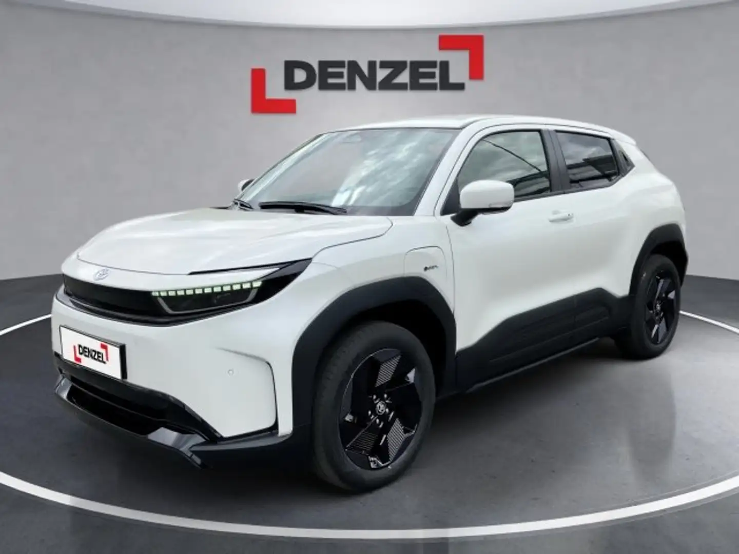 Toyota Urban Cruiser BEV 4x2 Teamplayer 128kW Weiß - 1