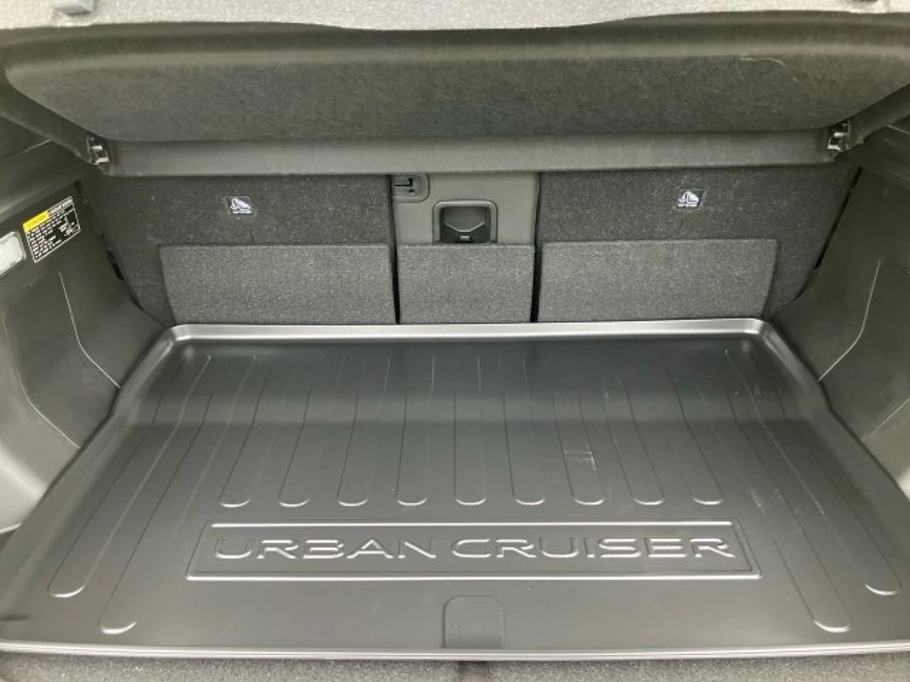 Toyota Urban Cruiser BEV 4x2 Teamplayer 128kW — photo 13