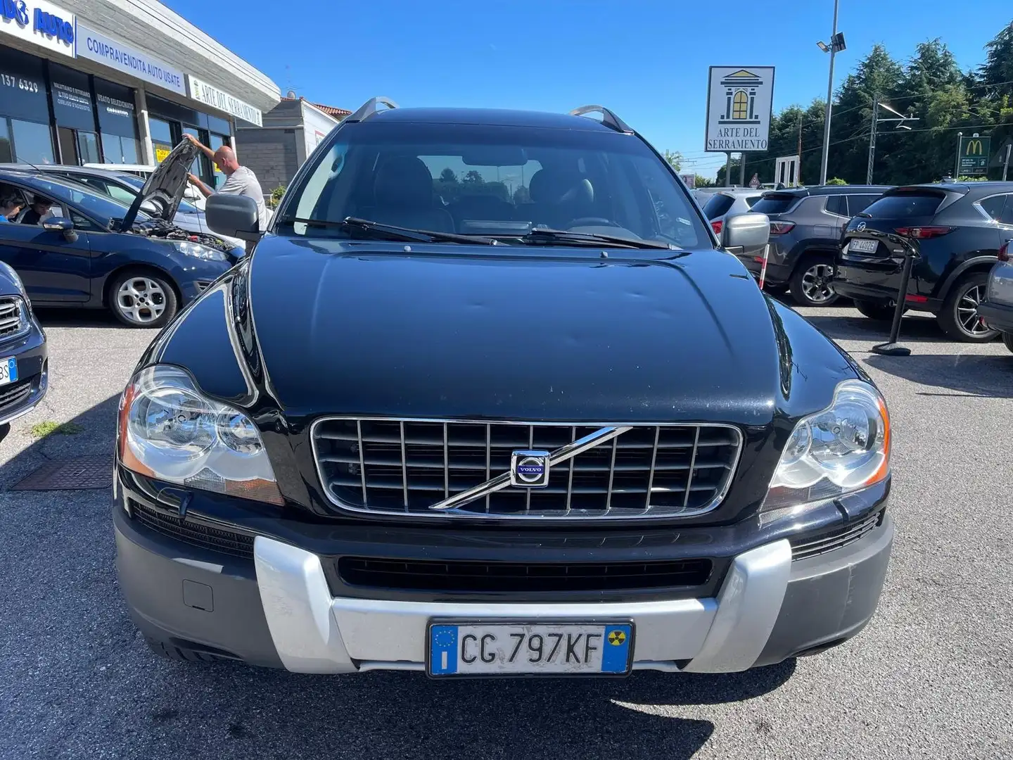 Volvo XC90 3.0 t6 Executive auto 7 posti Nero - 2