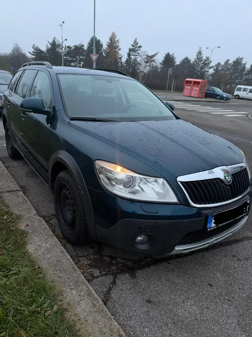 Skoda Octavia Scout 4x4 DSG - 2