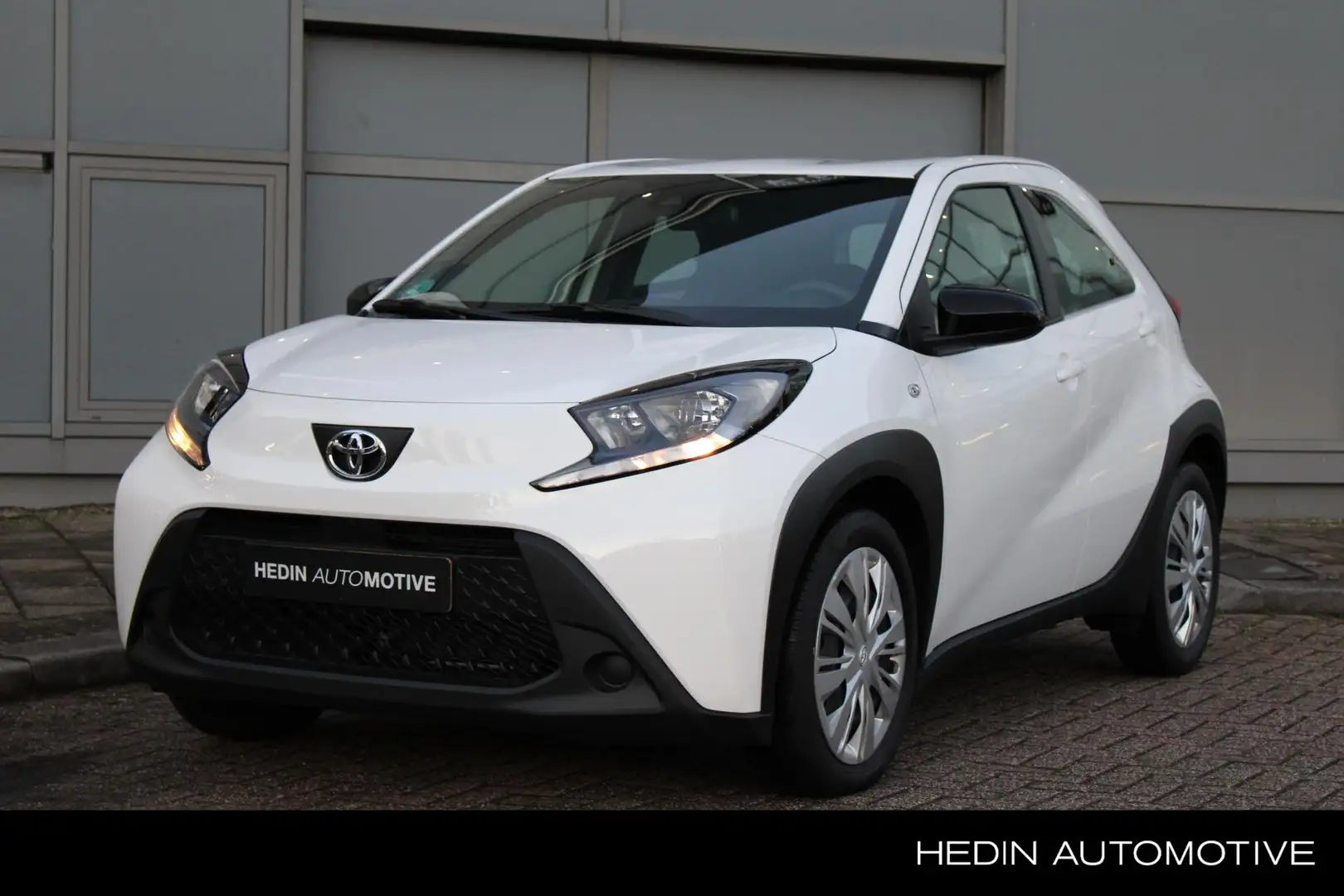 Toyota Aygo X 1.0 VVT-i MT Play | 10 jaar Fabrieksgarantie* | Na Blanco - 1