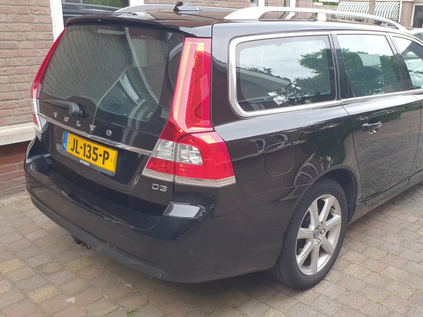 Volvo V70 2.0 D3 Polar+ Inscription (automaat) Noir - 2
