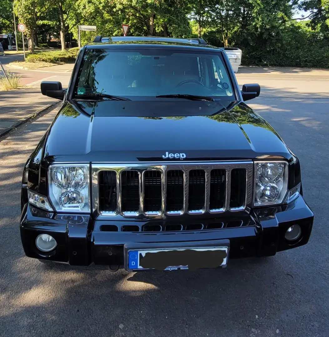 Jeep Commander 3.0 V6 CRD Limited Černá - 1