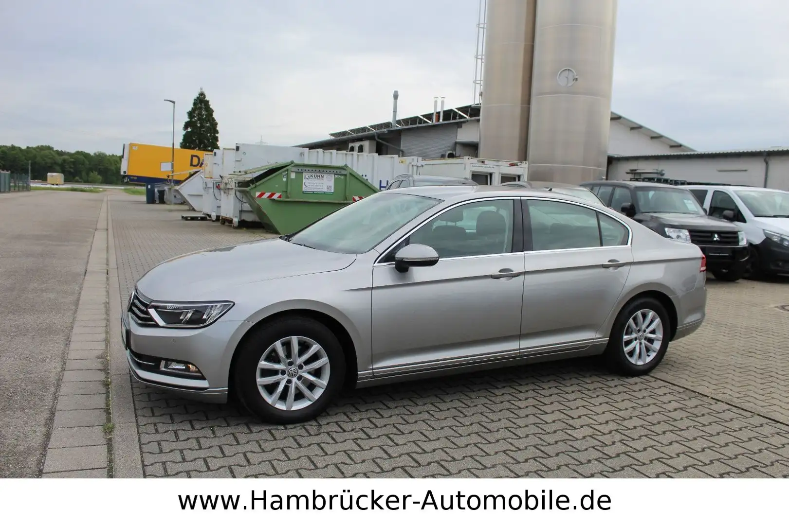 Volkswagen Passat 1.4 TSI Lim.~2.Hand~Acc~2xPdc~Ahk~Shg~EU6 Silber - 1