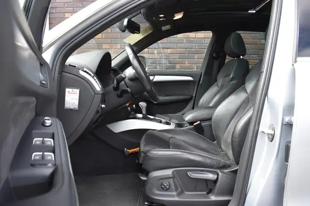 Audi Q5 view 23