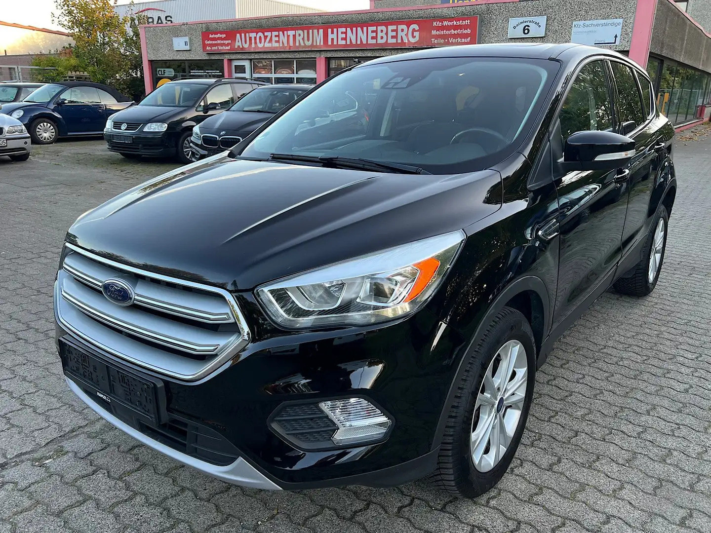 Ford Kuga Titanium Pano. Navi. Negro - 1