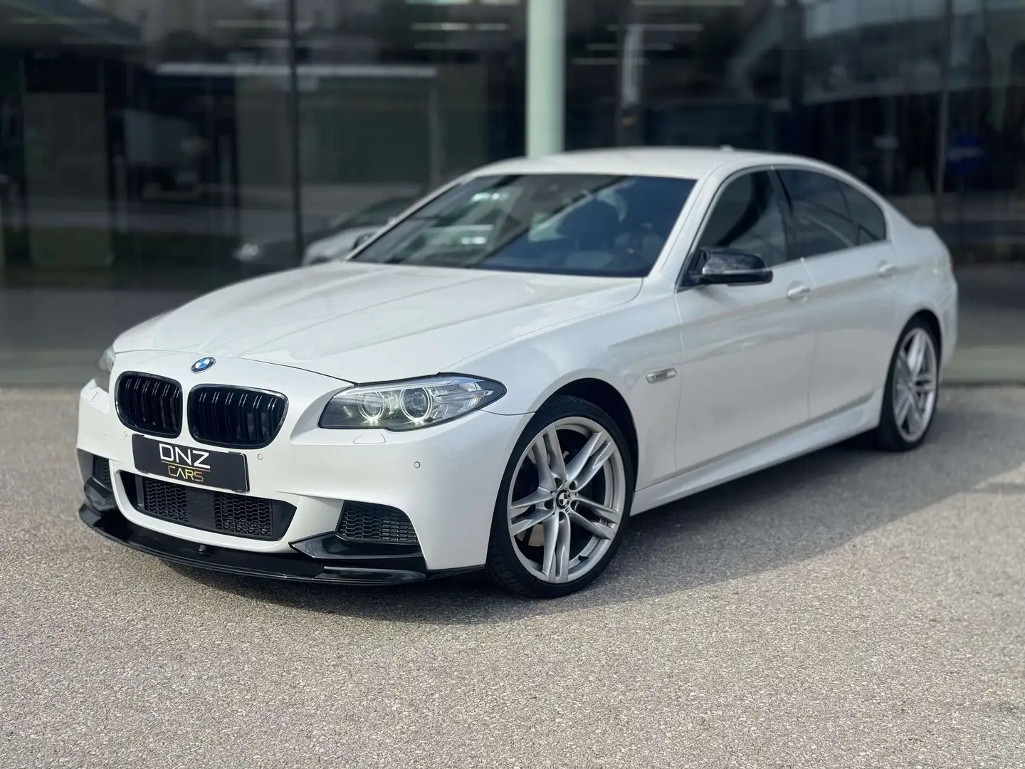 BMW 535 d LCI/M-PAKET/ACC/AHK/H&K/HEAD-UP Weiß - 1