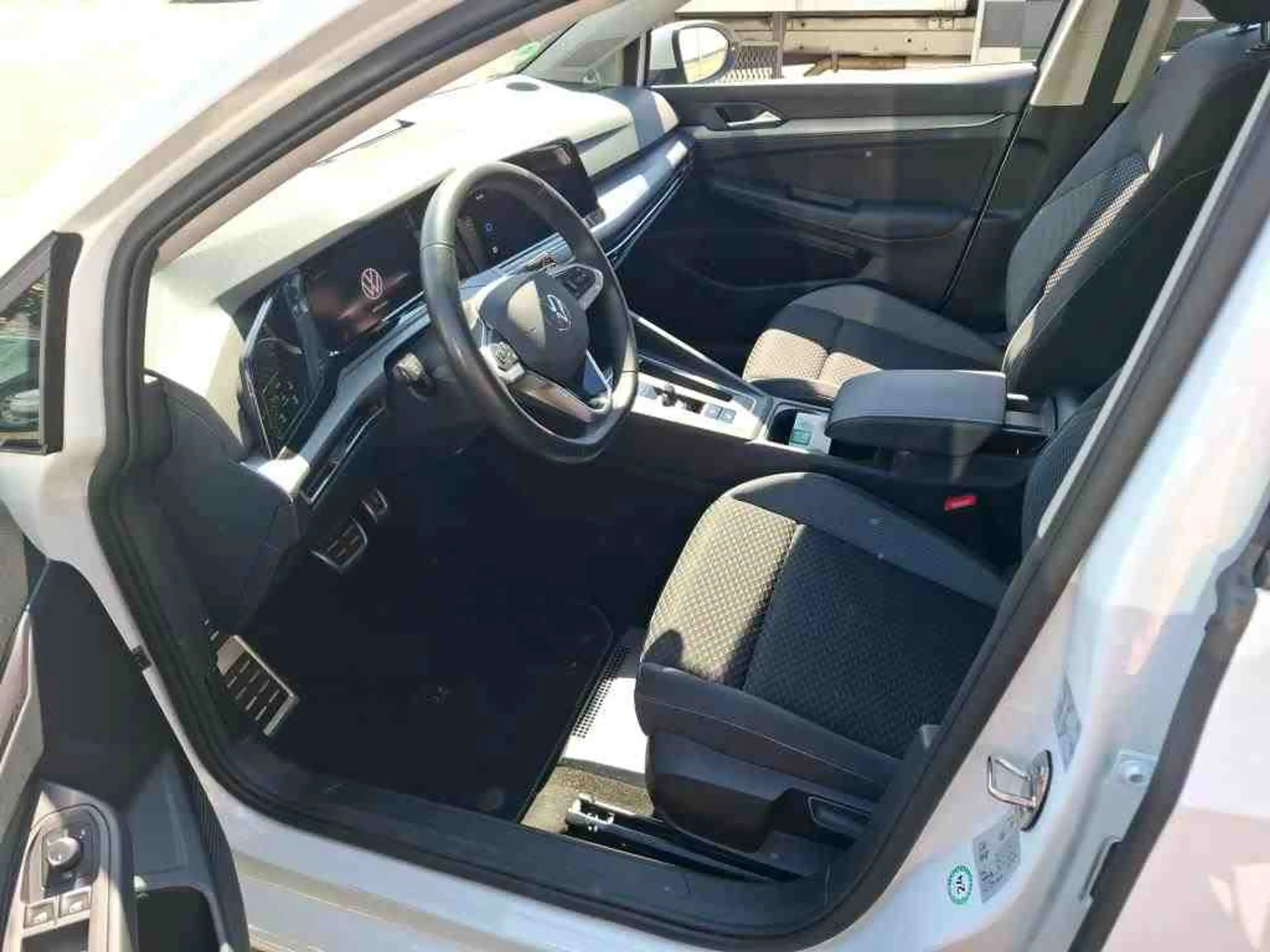 Volkswagen Golf Variant Golf VIII Variant 1.5 eTSI DSG ACTIVE*LED*PDC*SH — photo 8