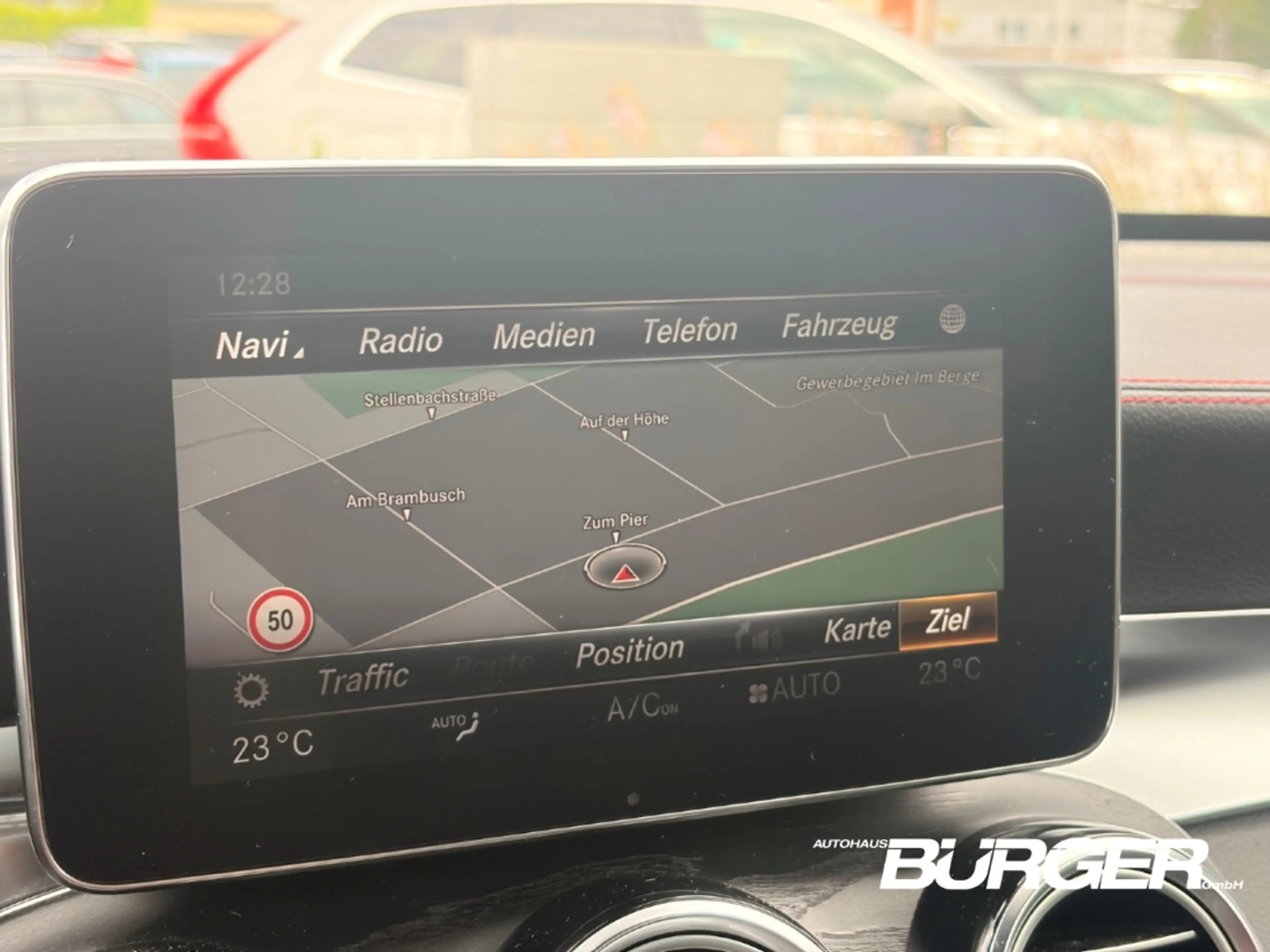 Mercedes-Benz GLC 43 AMG 4Matic Luftfederung AD StandHZG AHK-klappbar Navi — photo 13