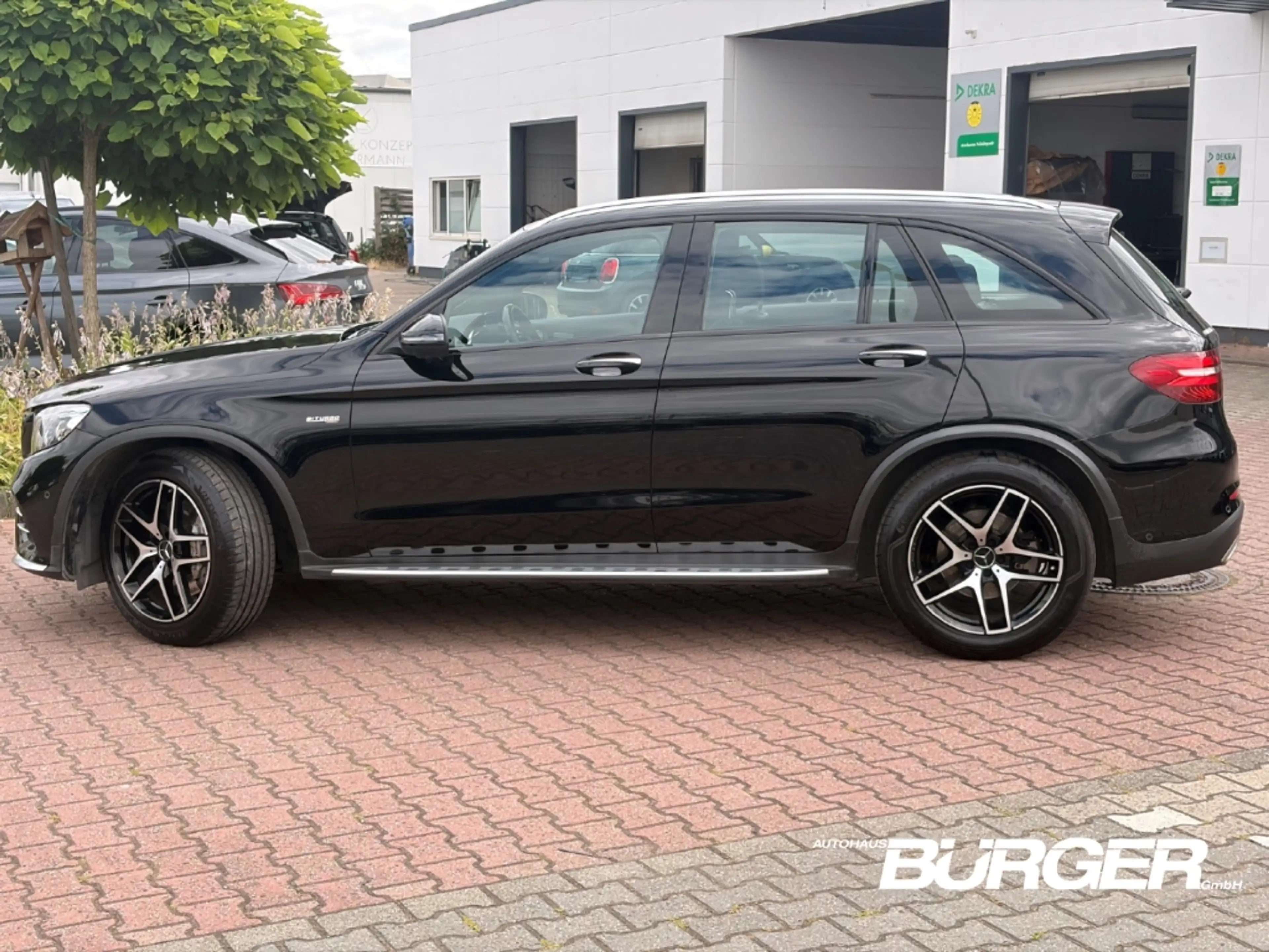 Mercedes-Benz GLC 43 AMG 4Matic Luftfederung AD StandHZG AHK-klappbar Navi — photo 6