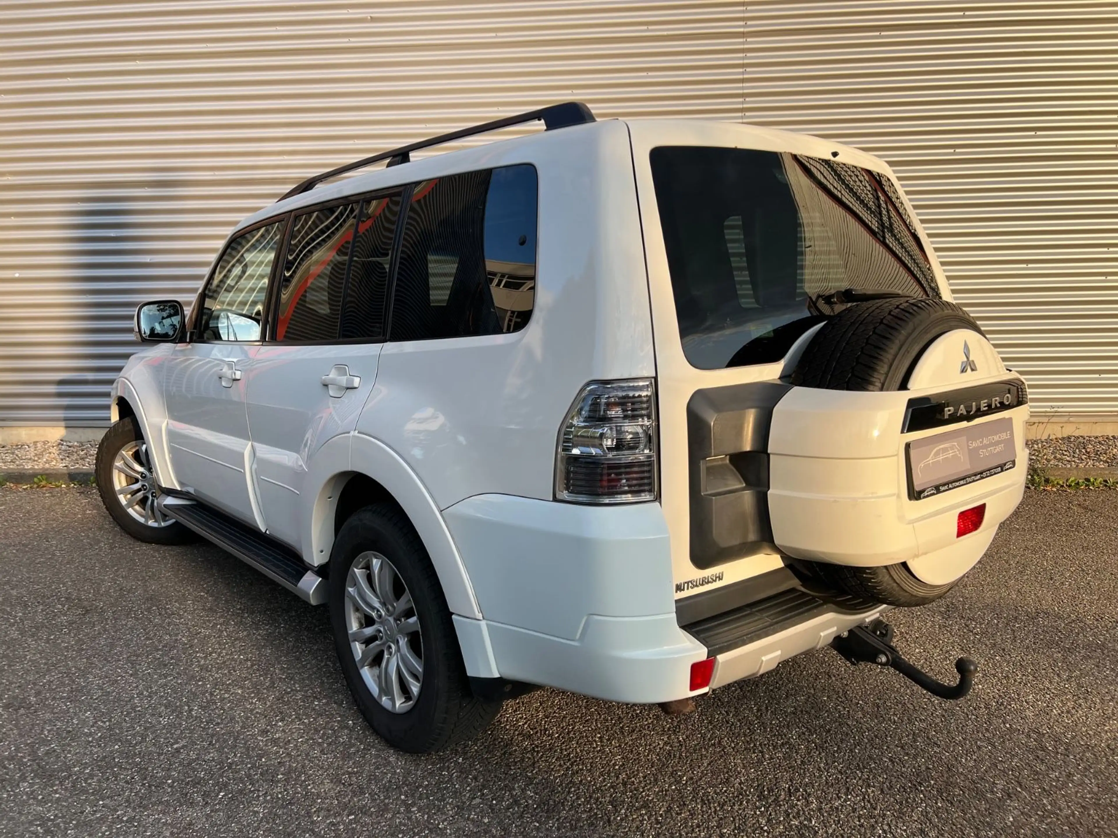 Mitsubishi Pajero 3,2 DI-D 4WD Instyle Autom.7Si*1Hand*VOLL — photo 5