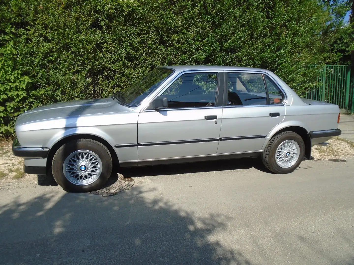 BMW 318 318i im originalem top Zustand, wenig km, Silver - 1