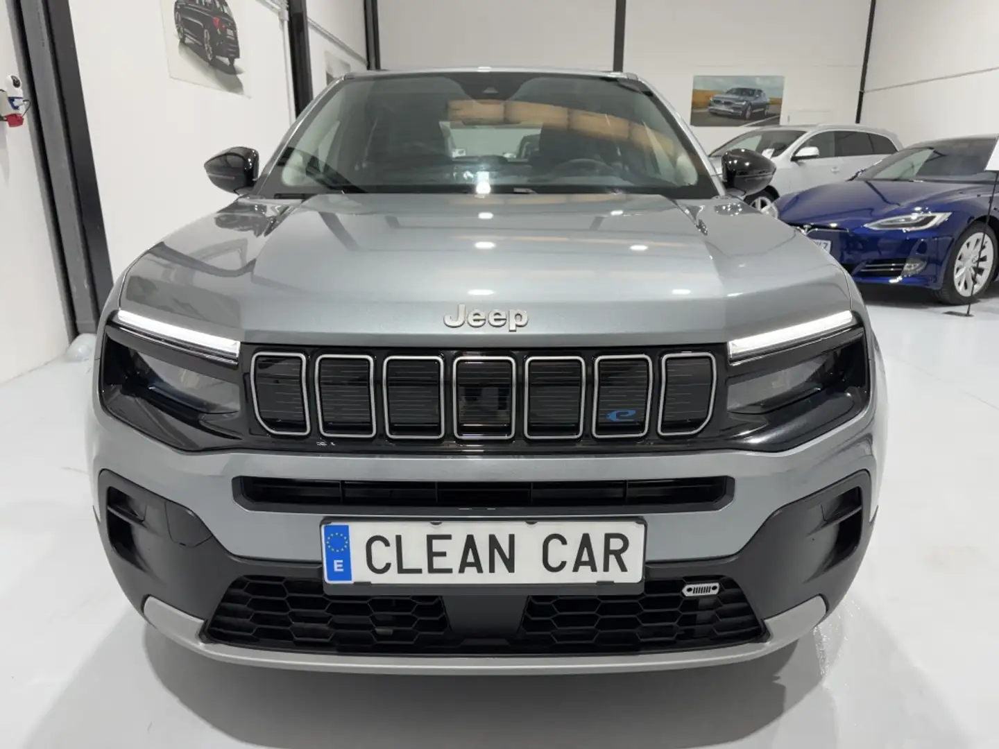 Jeep Avenger BEV Altitude 115KW 54Kwh Gris - 2