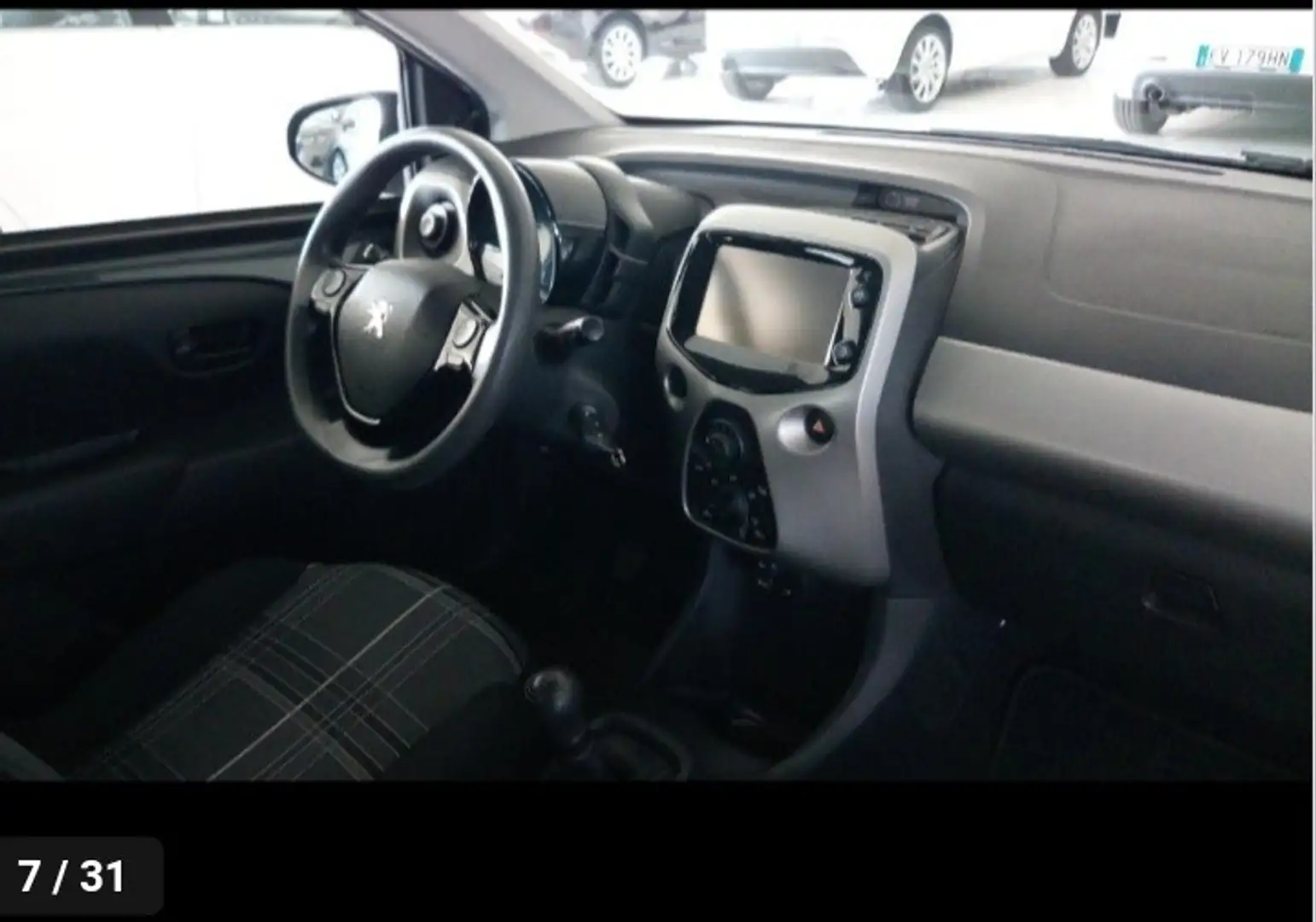 Peugeot 108 5p 1.0 vti Allure Top! E6 Grigio - 1