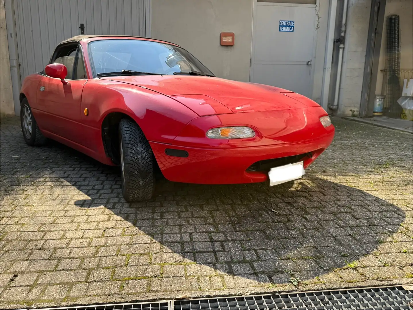 Mazda MX-5 MX-5 1.6 Black Special cat. Rojo - 1