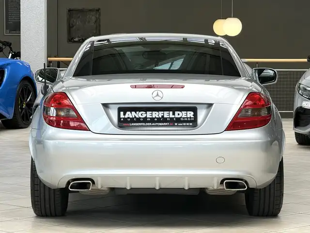 Mercedes-Benz SLK view 5