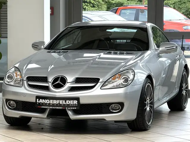Mercedes-Benz SLK view 8