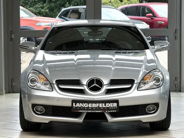Mercedes-Benz SLK view 10