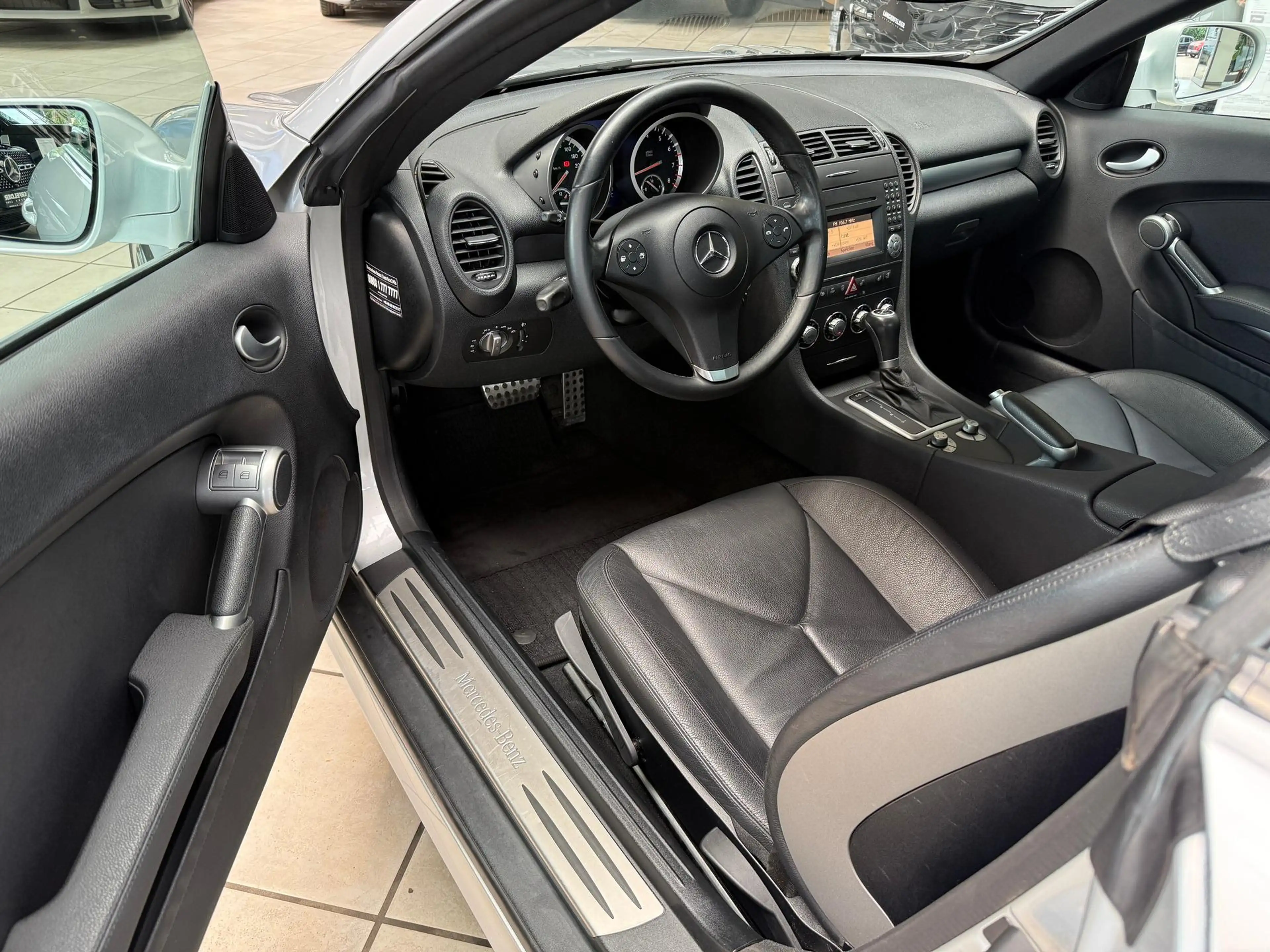 Mercedes-Benz SLK 200 SLK 200 Cabrio*AIRSCARF*LEDER*SHZ*KESKIN*el.HTP — photo 13