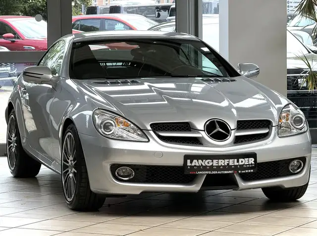 Mercedes-Benz SLK view 2