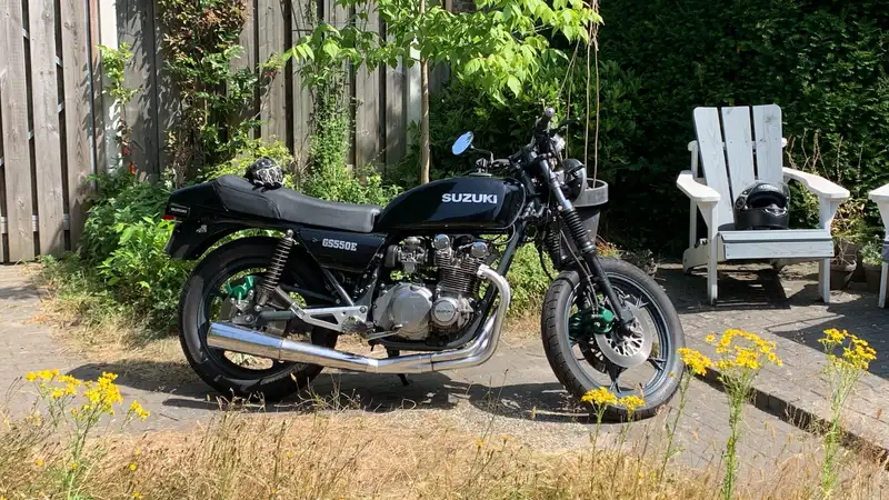 Suzuki GS 550 - foto 2
