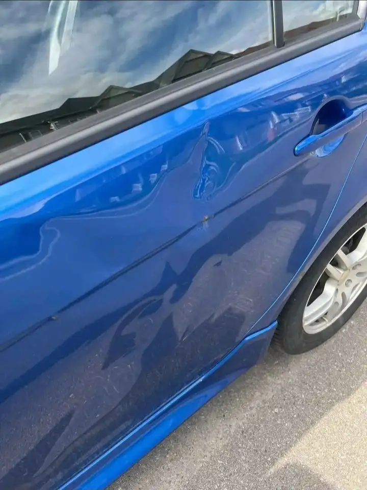 Mitsubishi Lancer снимка Mitsubishi Lancer
