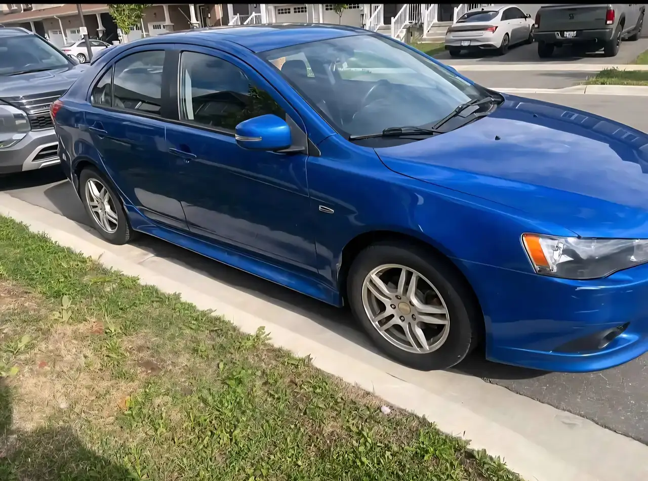 Mitsubishi Lancer снимка Mitsubishi Lancer