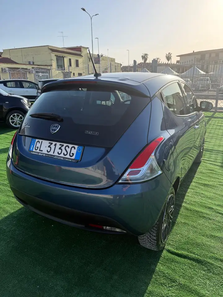 Lancia Ypsilon 2022