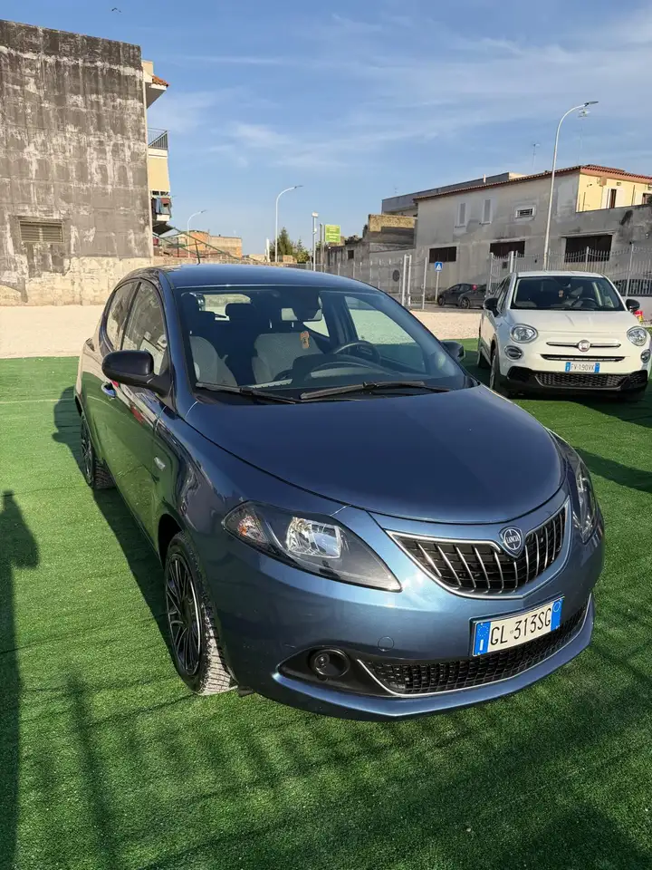 Lancia Ypsilon 2022