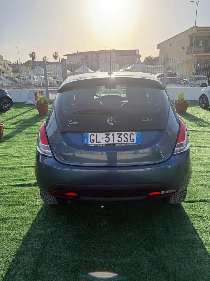 Lancia Ypsilon 2022 — фото 6