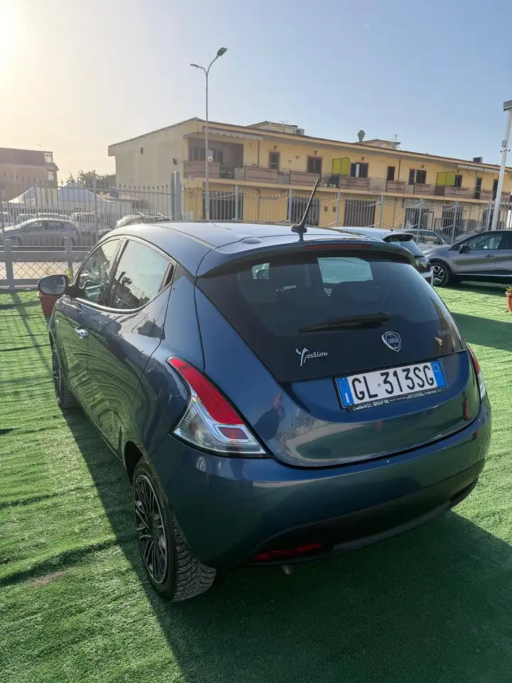 Lancia Ypsilon 2022