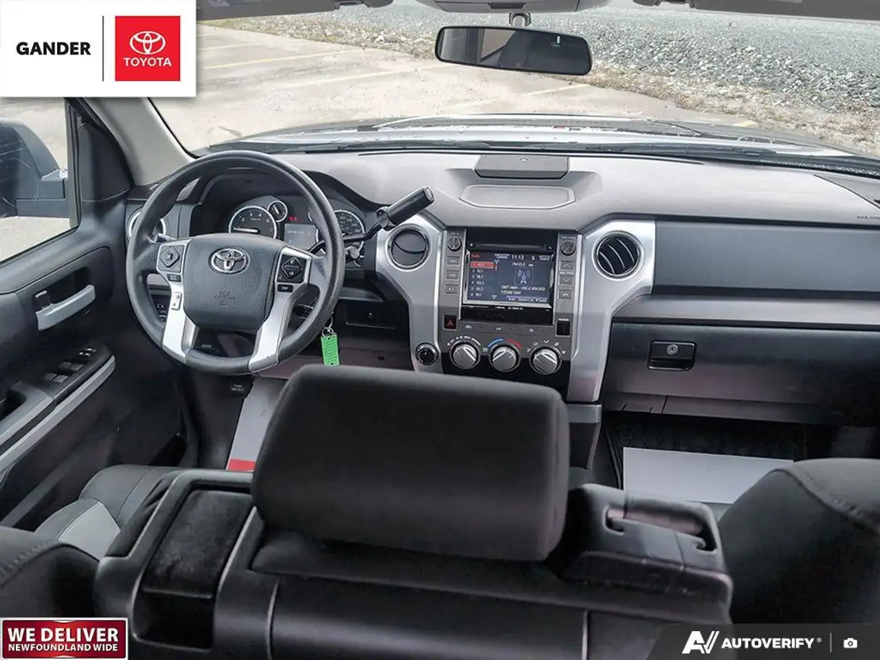 Toyota Tundra снимка Toyota Tundra