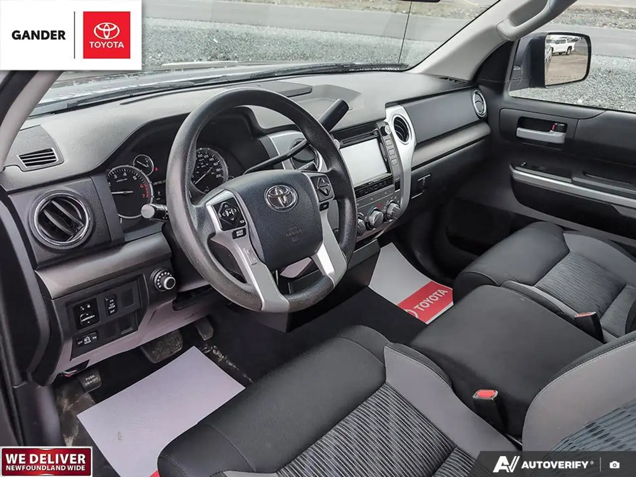 Toyota Tundra снимка Toyota Tundra