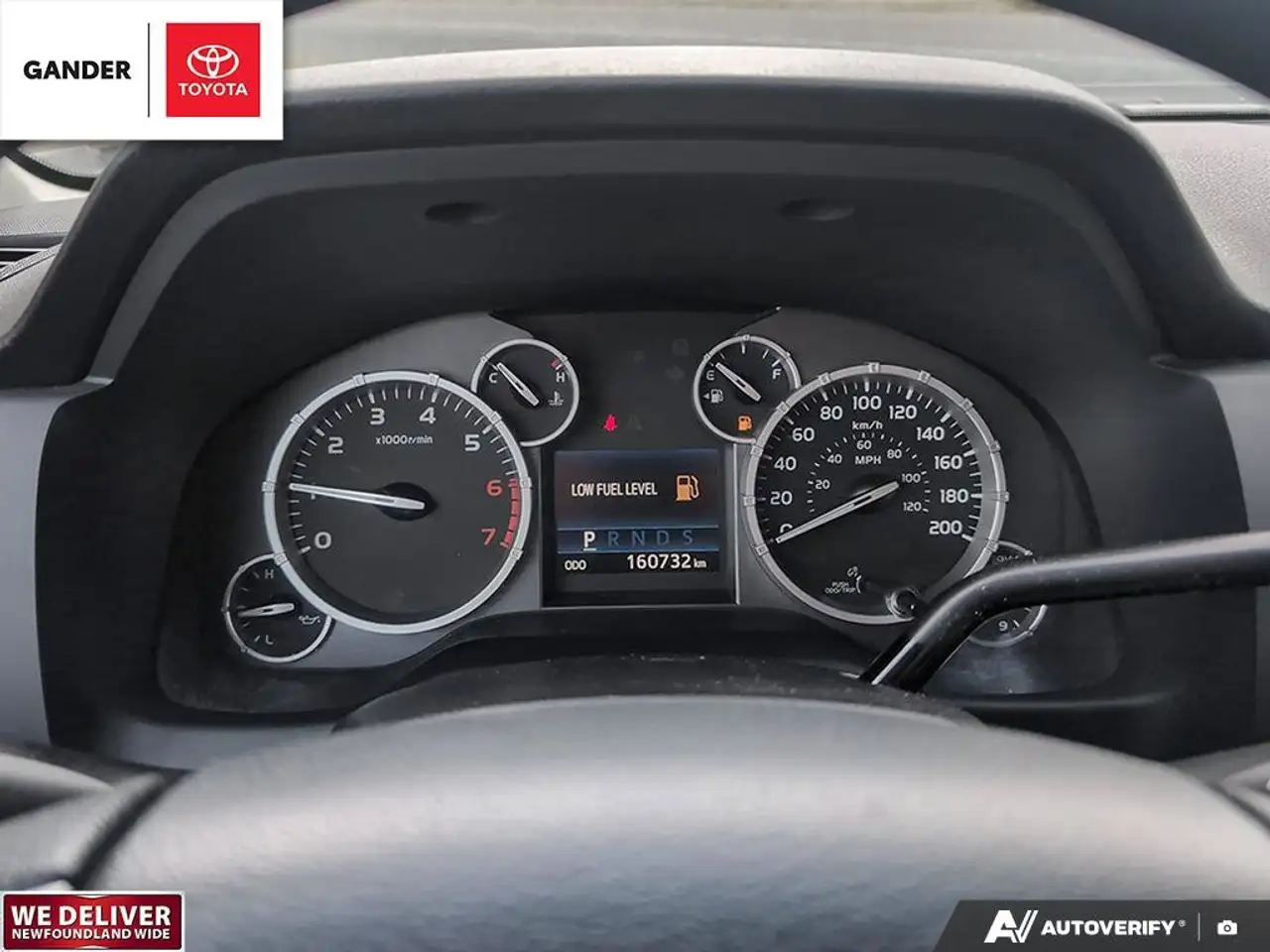 Toyota Tundra снимка Toyota Tundra